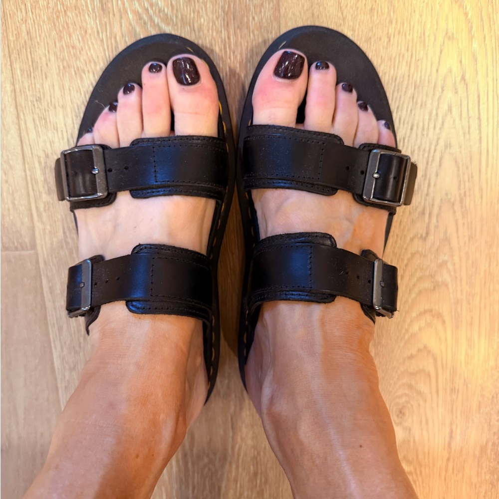 Dr. Martens Unisex Black Leather  Buckle Sandals Men’s Size 7, Women’s Size 8